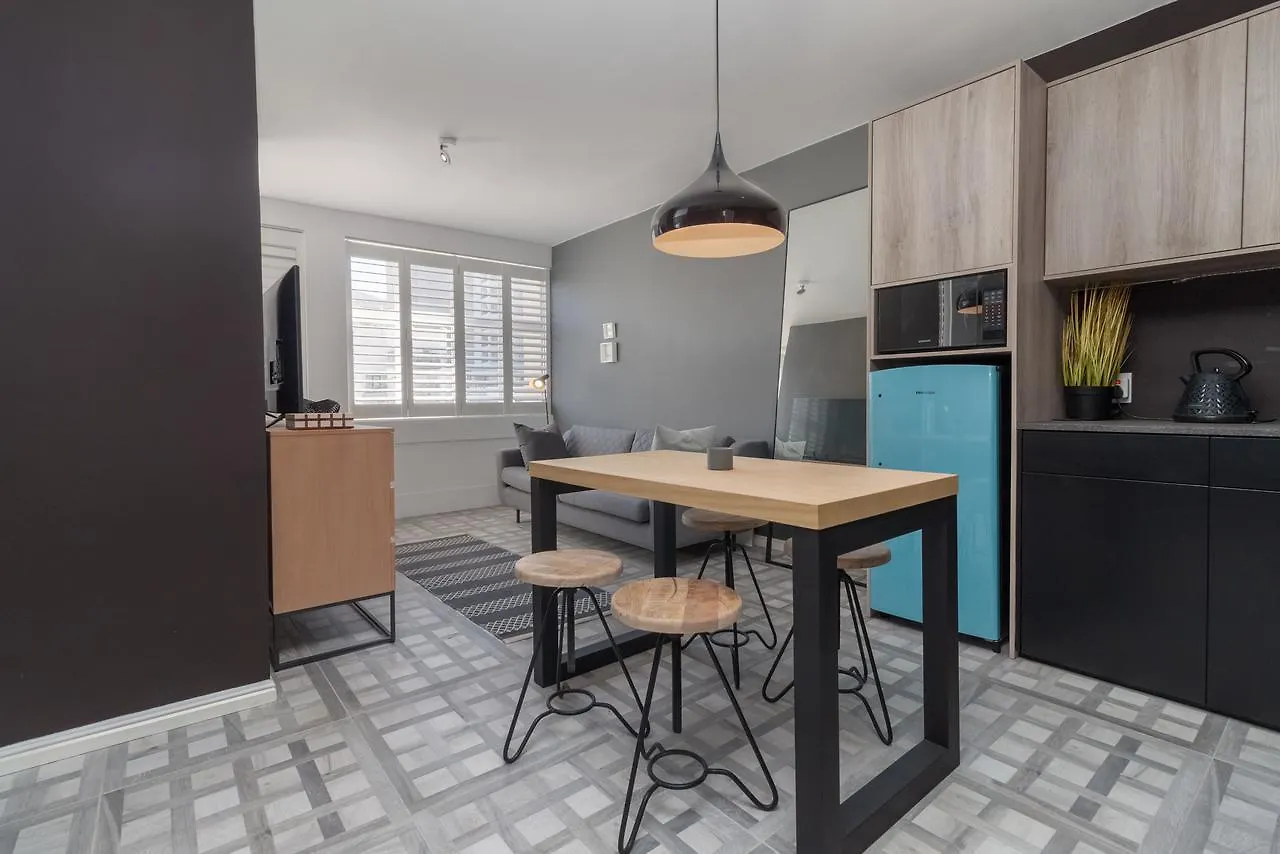 Keerom 66 - Beautiful Modern Apartment In Heart Of Cape Town 0*,  South Africa